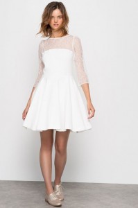 Une alternative à la robe de mariée : la petite robe blanche / Sélection à découvrir sur le site d'inspiration mariage The great Palette