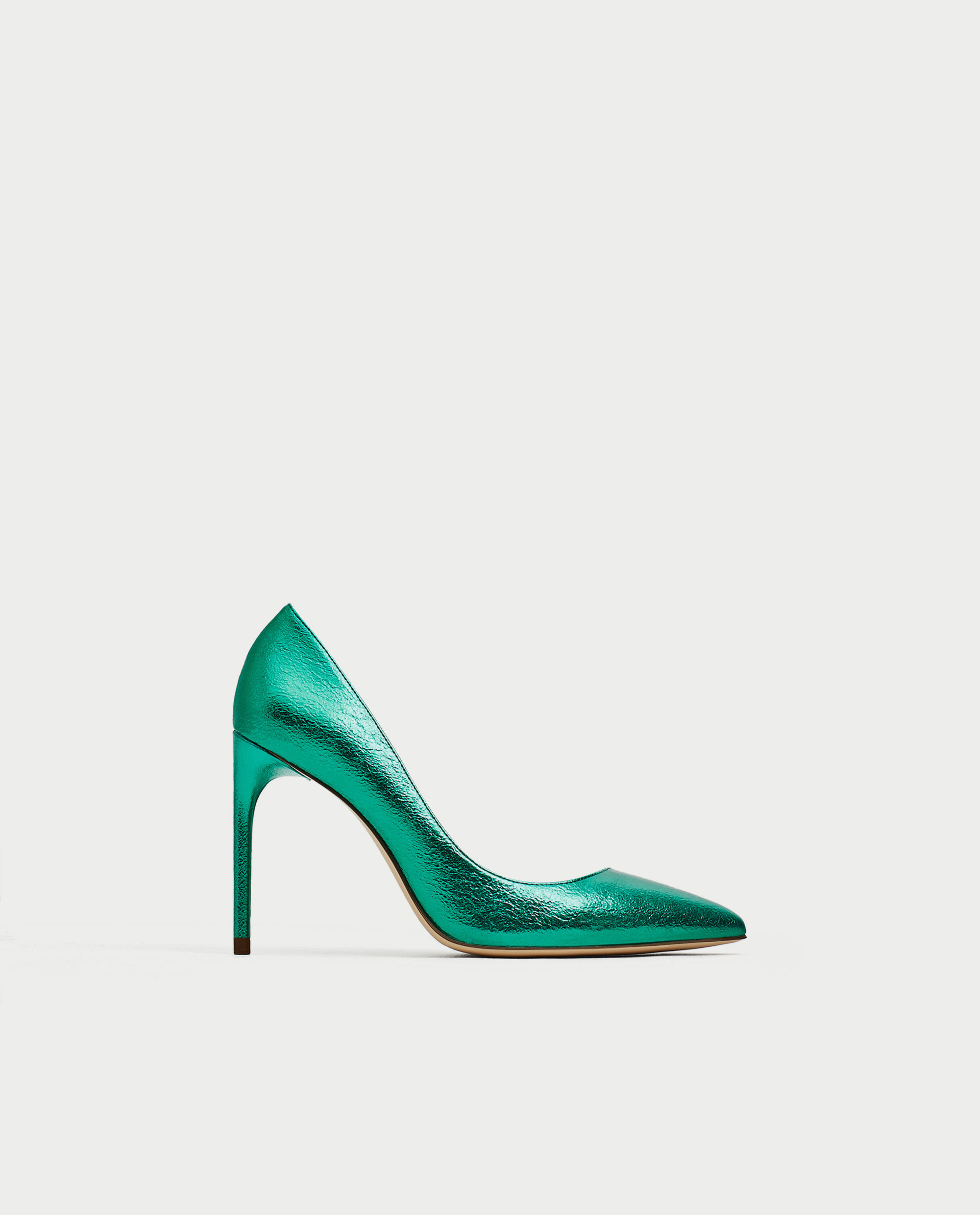 11. escarpins-hauts-metalliques-vert-chaussures-mariee